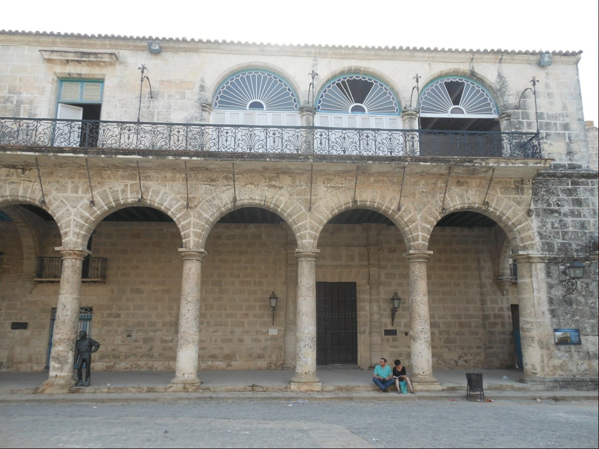 La Casa del Marques de Arcos en la Plaza de la Catedral La Casa del Marques de Arcos en la Plaza de la Catedral