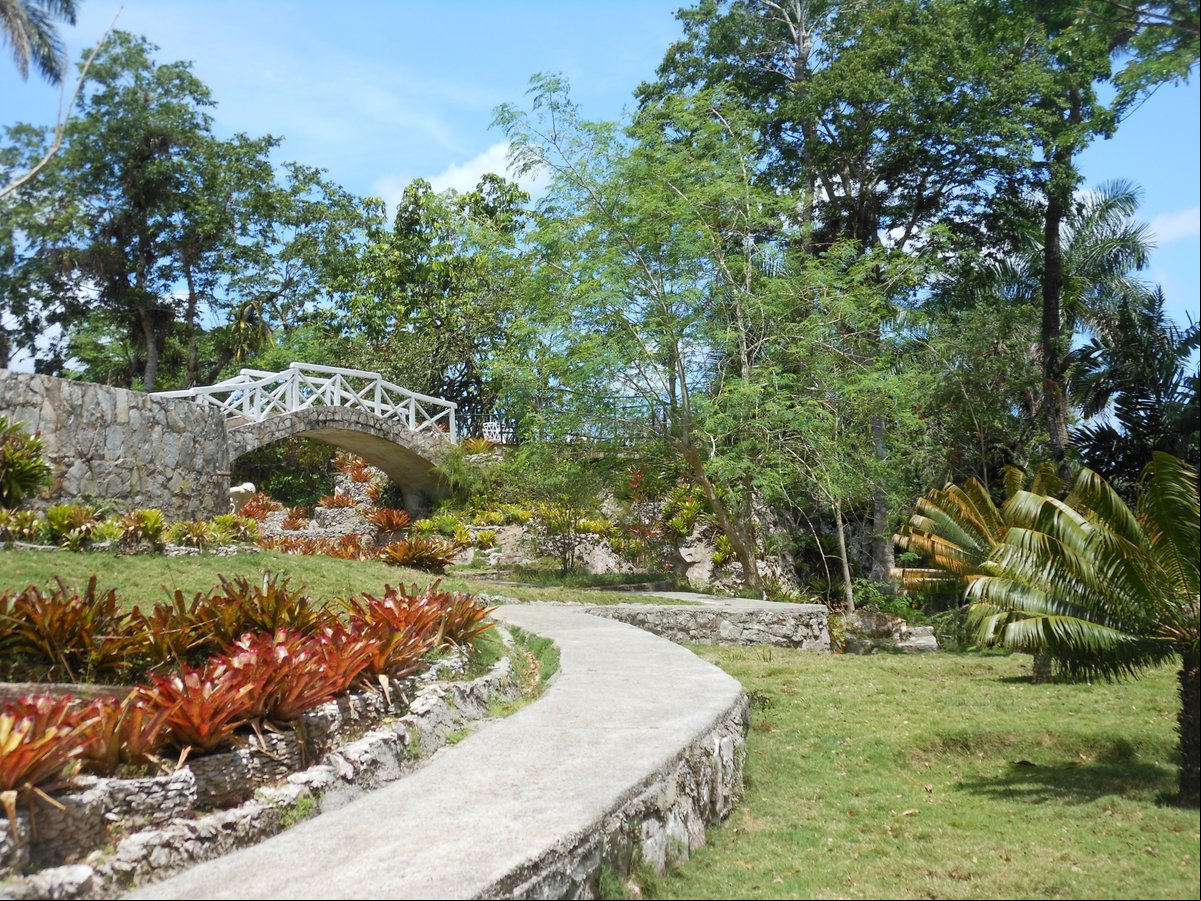 Jardines de Soroa, en los alrededores del Orquideario, en Artemisa, Cuba Jardines de Soroa, en los alrededores del Orquideario, en Artemisa, Cuba