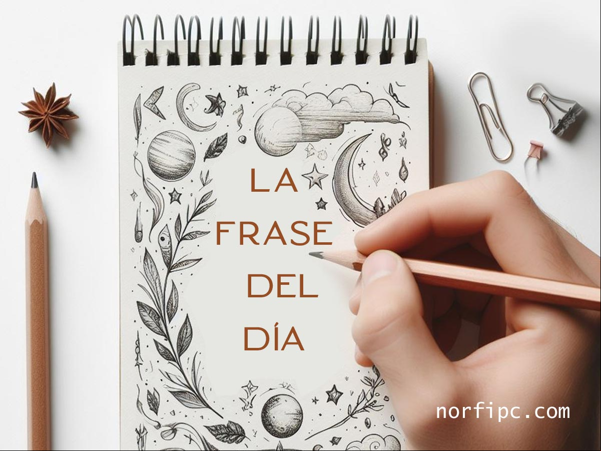Mano escribiendo en un bloc de notas
