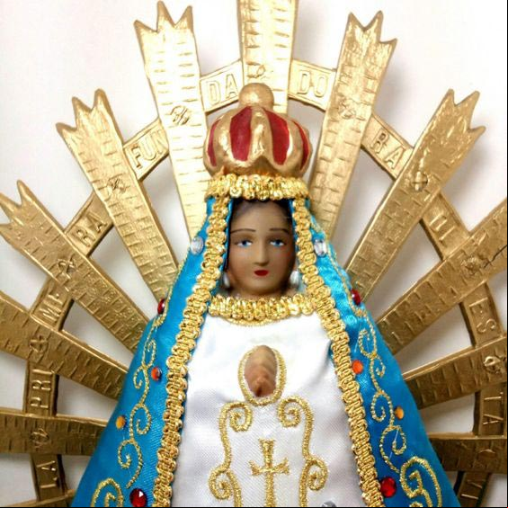 Imagen de la Virgen de Luján, santa patrona de Argentina Imagen de la Virgen de Luján, santa patrona de Argentina