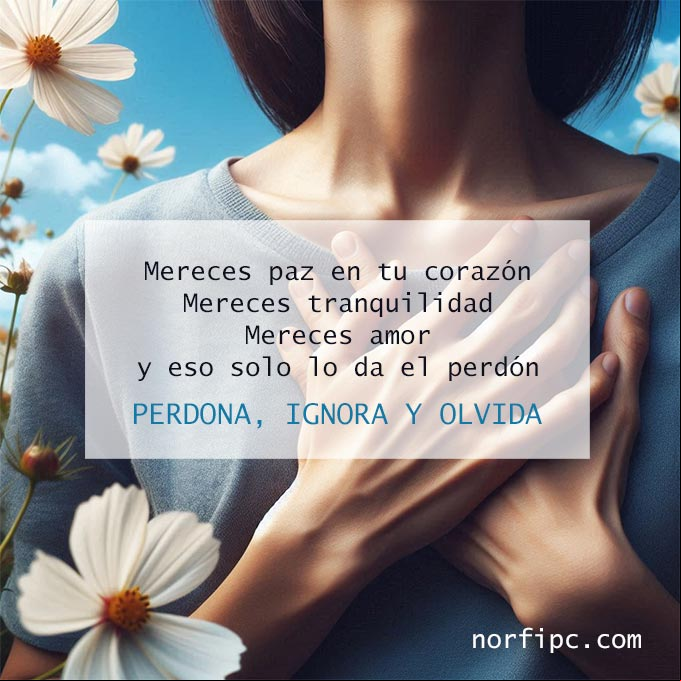 Mereces paz en tu corazón, mereces tranquilidad, mereces amor y eso solo lo da el perdón. Perdona, ignora y olvida Manos de una persona en su pecho tapando su corazon