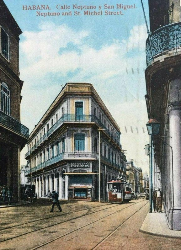 La calle Neptuno y San Miguel, Habana, años 20 La calle Neptuno y San Miguel, Habana, años 20