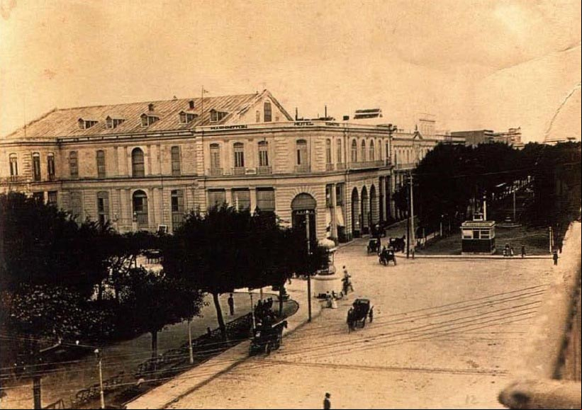 El Paseo del Prado y el Teatro Payret en 1901 El Paseo del Prado y el Teatro Payret en 1901