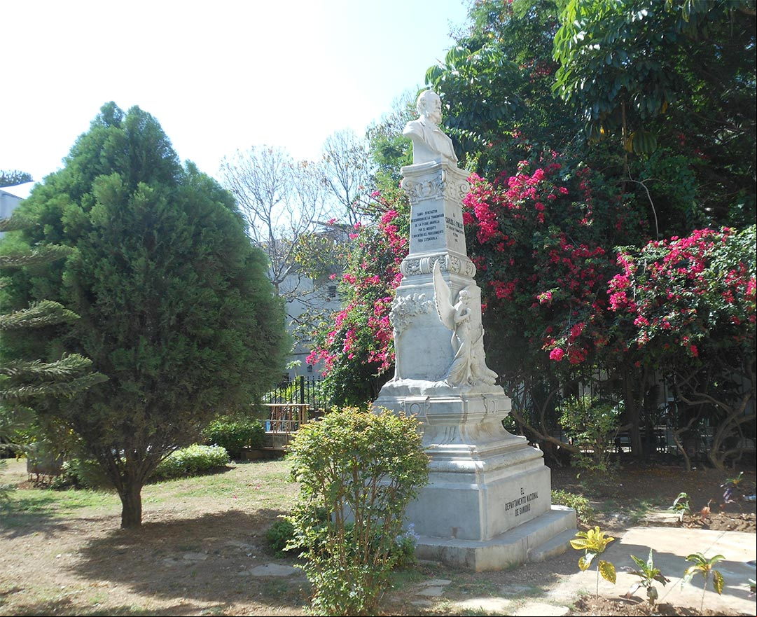 Parque Carlos J. Finlay en la Habana Vieja Parque Carlos J. Finlay en la Habana Vieja