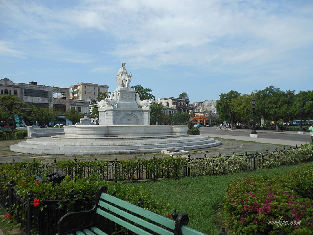 Parque de la India en la Habana Vieja Parque de la India en la Habana Vieja