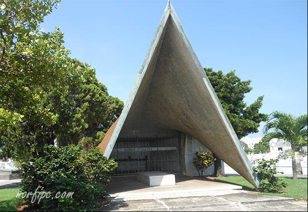 El Panteón de la familia Núñez Gálvez en el Cementerio Colón en la Habana El Panteón de la familia Núñez Gálvez