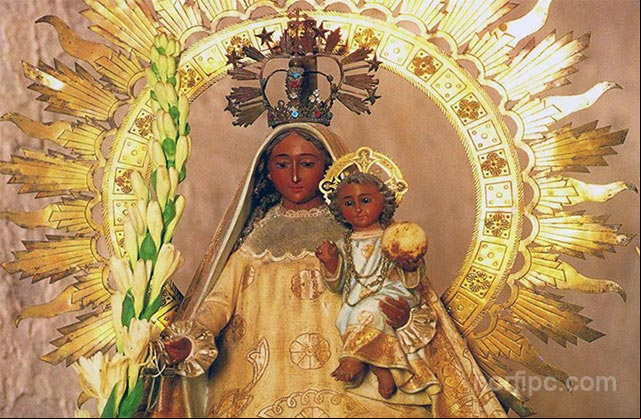 Imagen de la Virgen de la Caridad que se encuentra en el interior del Santuario del Cobre Imagen de la Virgen de la Caridad que se encuentra en el interior del Santuario del Cobre