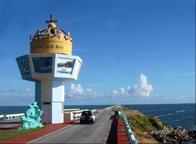 Comienzo del pedraplén que comunica el norte de Ciego de Ávila con Cayo Coco Comienzo del pedraplén que comunica el norte de Ciego de Ávila con Cayo Coco