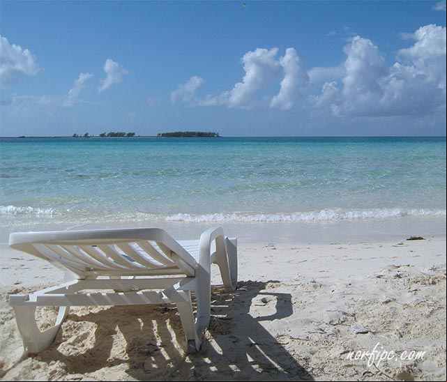 Playa Las Coloradas en Cayo Coco, Jardines del Rey, Cuba Playa Las Coloradas en Cayo Coco, Jardines del Rey, Cuba