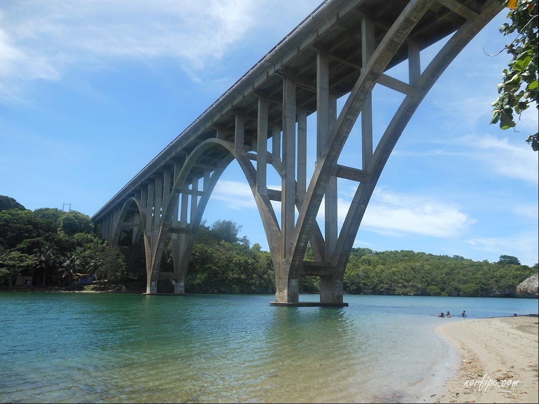 El Puente Antonio Guiteras sobre el Rio Canímar en Matanzas El Puente Antonio Guiteras sobre el Rio Canímar en Matanzas