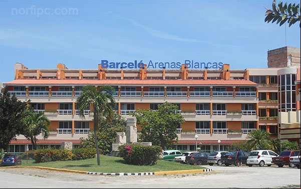 Hotel Barceló Arenas Blancas en la playa Varadero de cuatro estrellas con 358 habitaciones Hotel Barceló Arenas Blancas en la playa Varadero de cuatro estrellas con 358 habitaciones