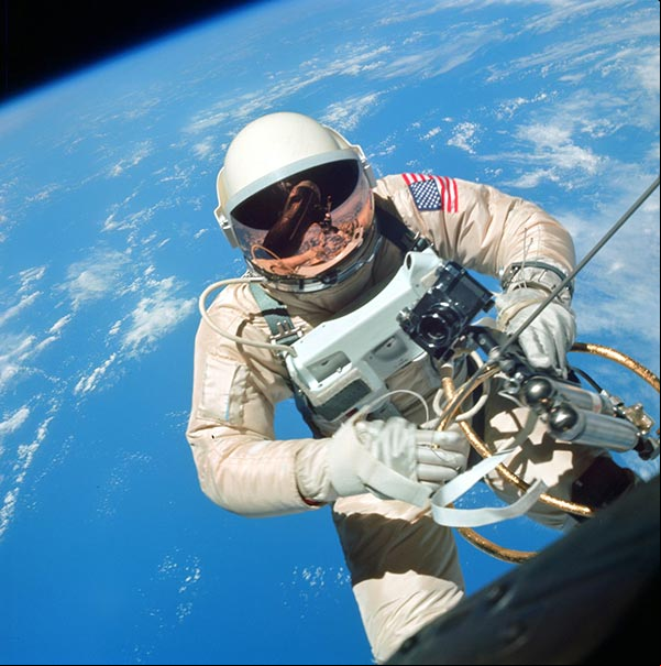 Primera caminata espacial en 1965 Primera caminata espacial en 1965