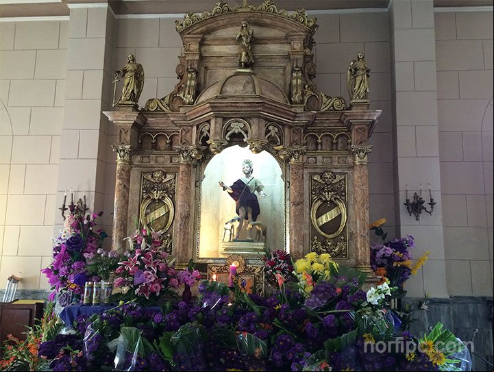 Altar de San Lázaro en la iglesia del Rincón Altar de San Lázaro en la iglesia del Rincón
